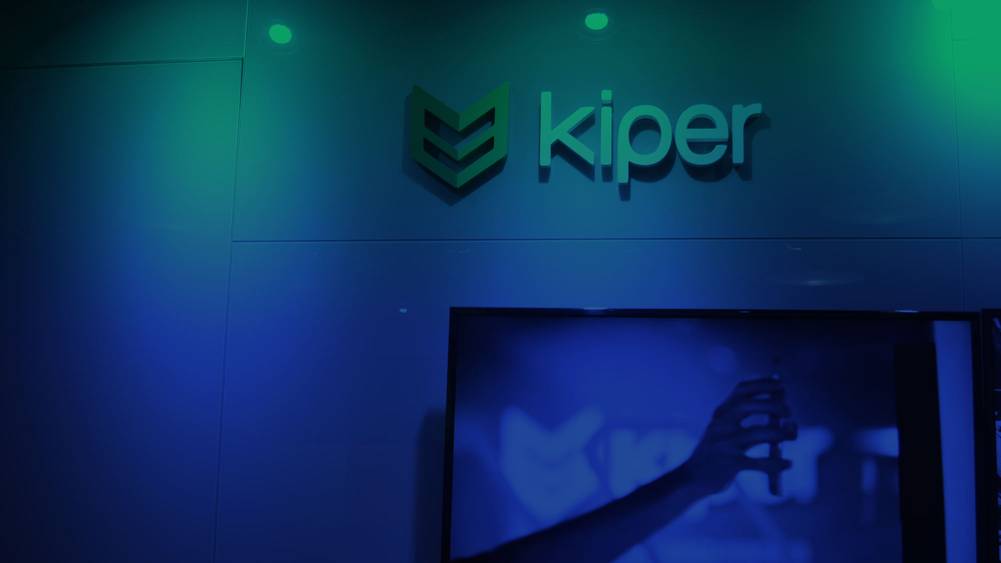(c) Kiper.com.br